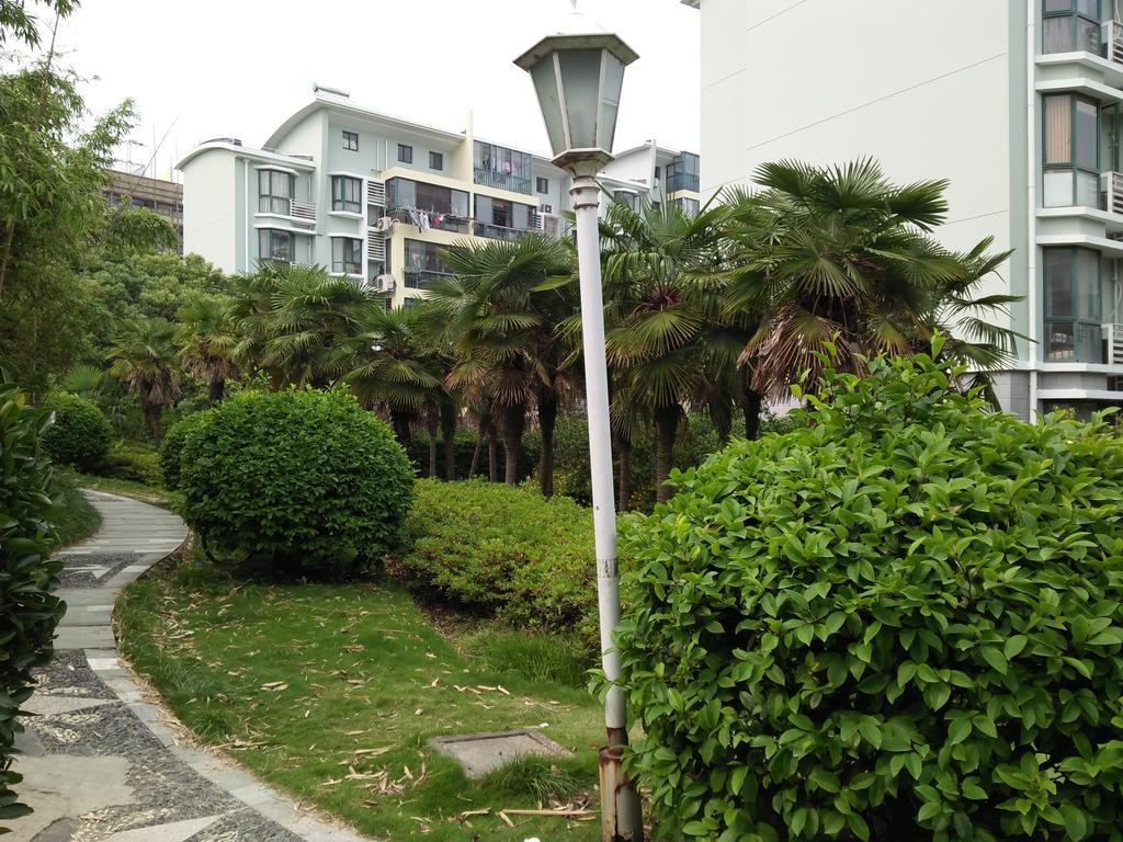 Homestay Yi Ju Homestay-zhuanqiao Subway Station, Minhang District *