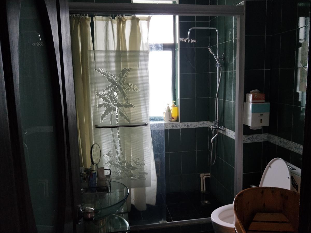 Homestay Yi Ju Homestay-zhuanqiao Subway Station, Minhang District *